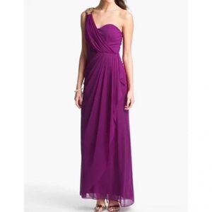 Xscape‎ Women's One Shoulder Long Prom Magenta Dress with Gold Brooch Size 8